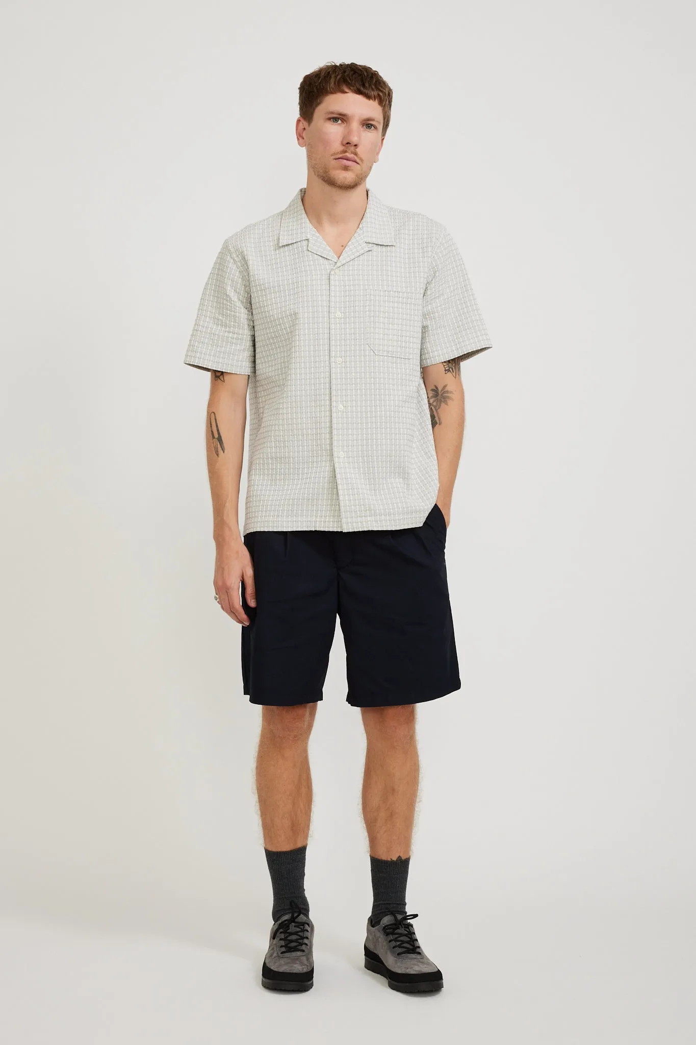 Benn Relaxed Typewriter Pleated Short Dark Navy