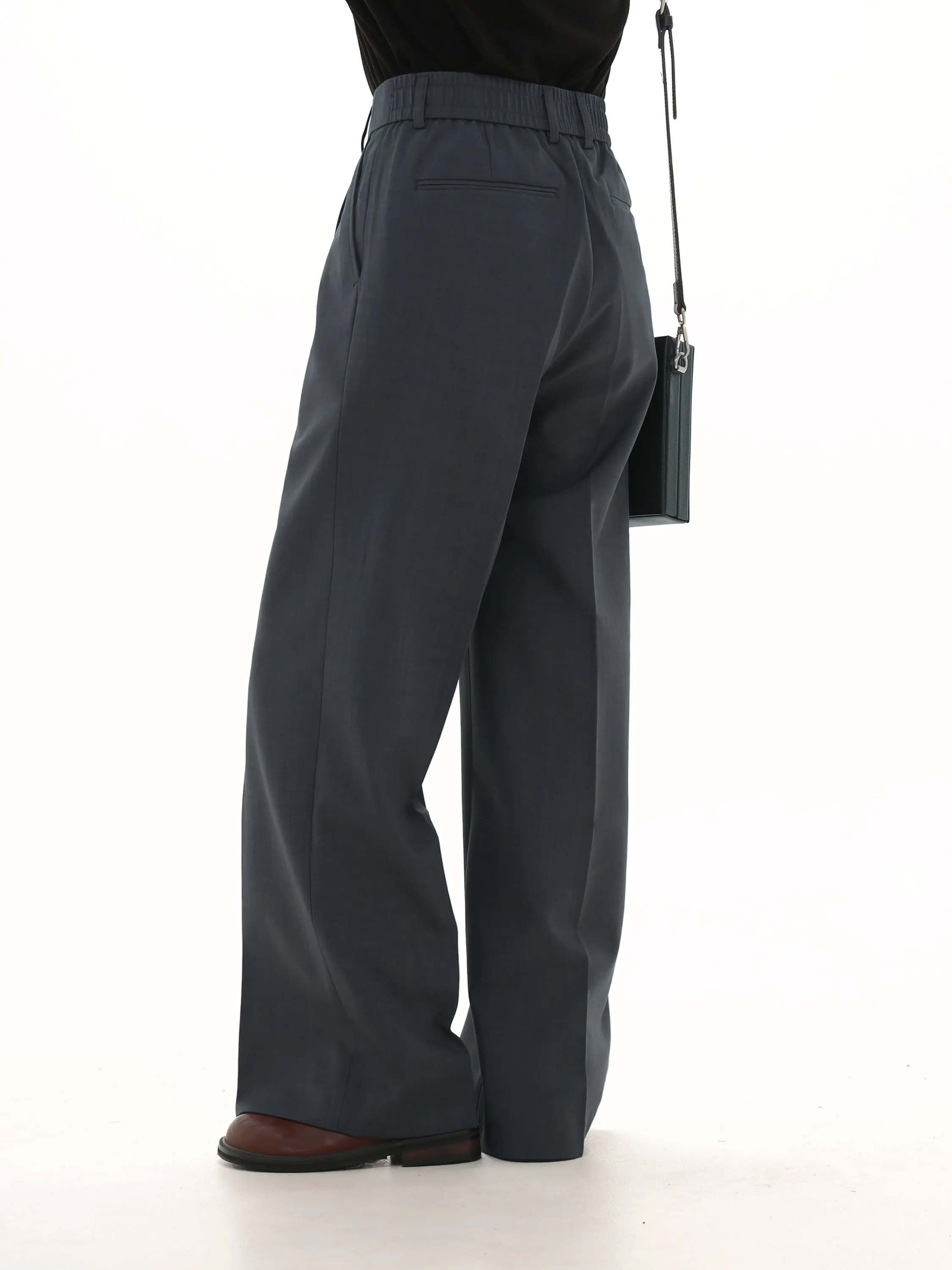 Elastic waist Straight pants