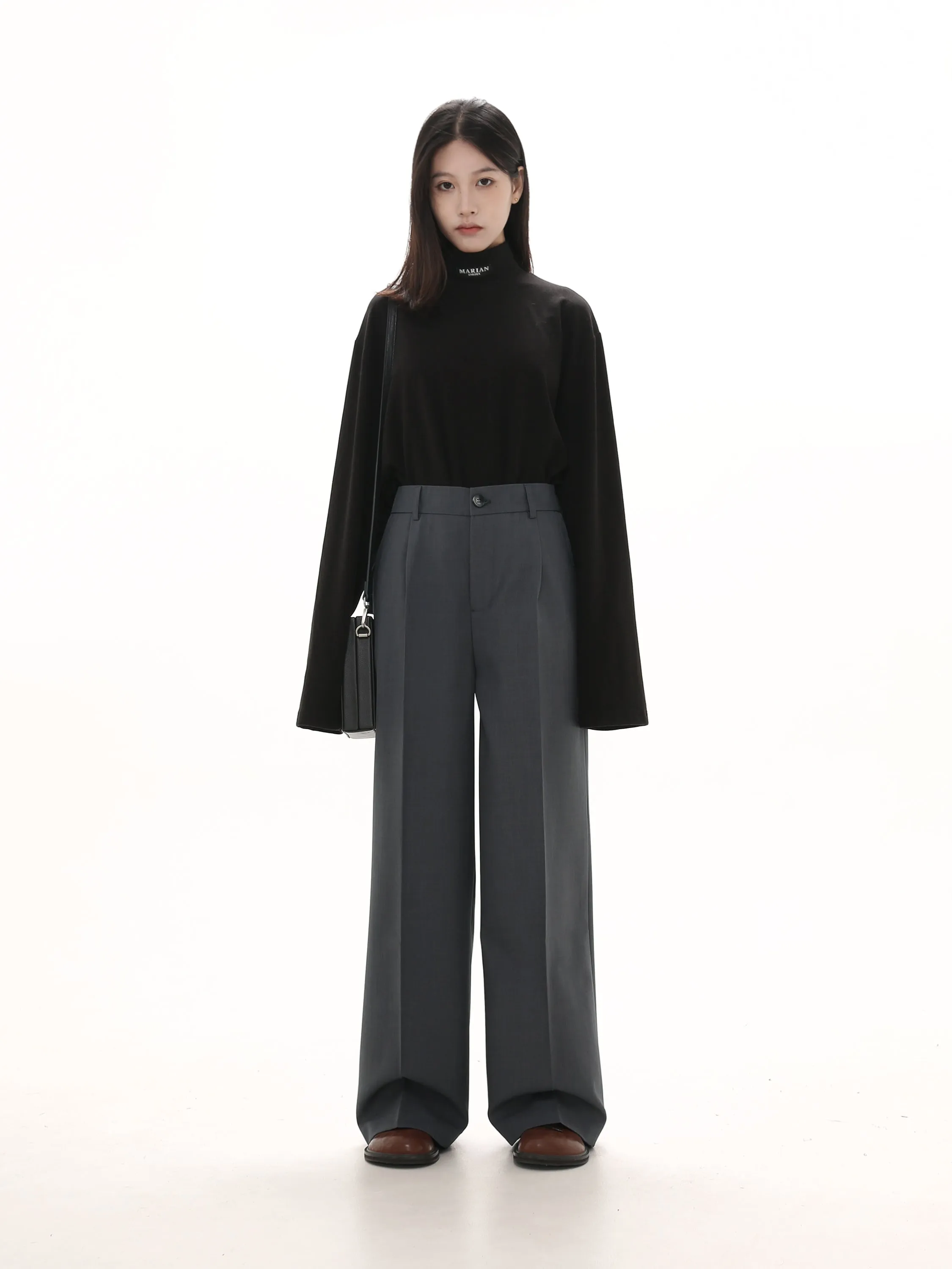 Elastic waist Straight pants