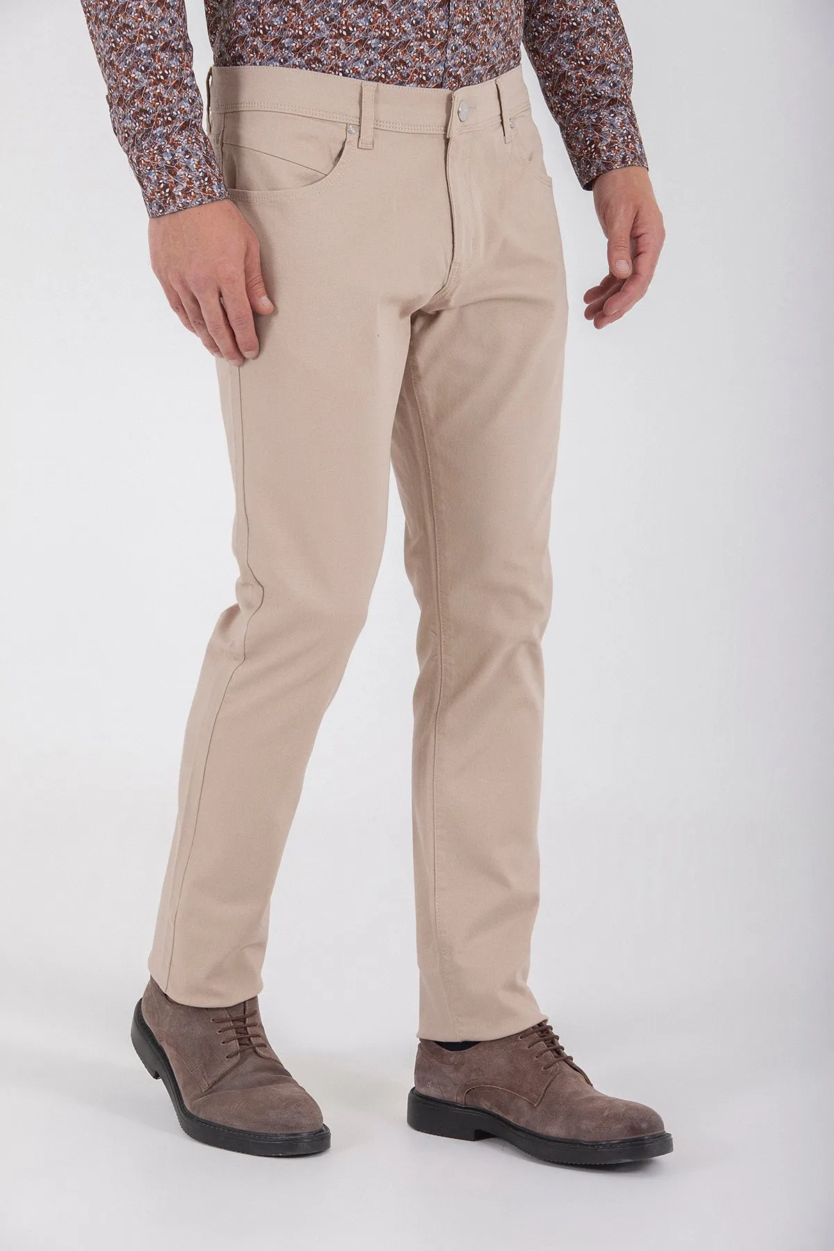 Slim Fit 5 Pocket Low Waist Unpleated Cotton White Casual Pants, Dark Beige