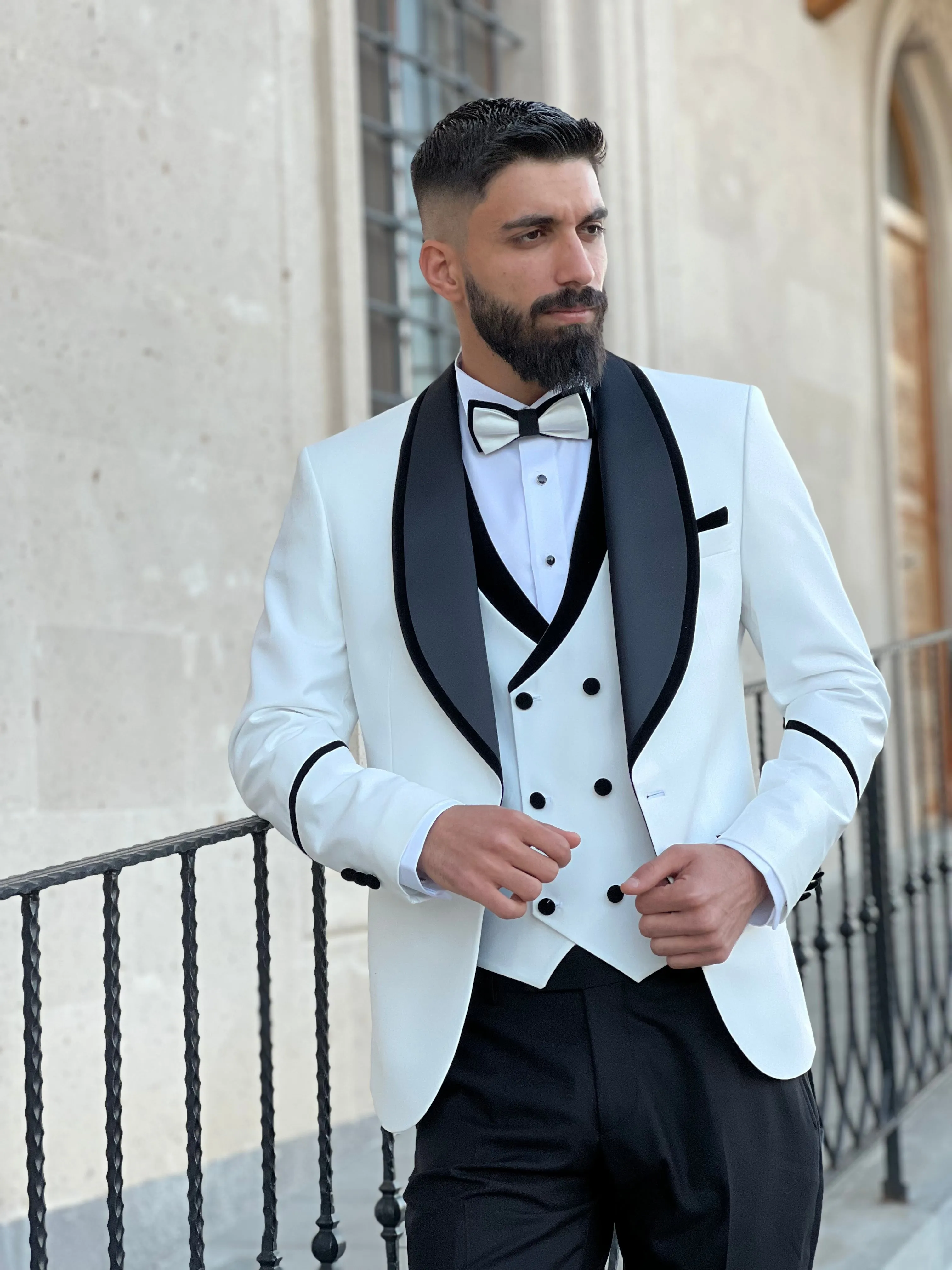 Slim Fit Off White Single Breasted Tuxedo Buttons with Shawl Lapel for Wedding and special occasions