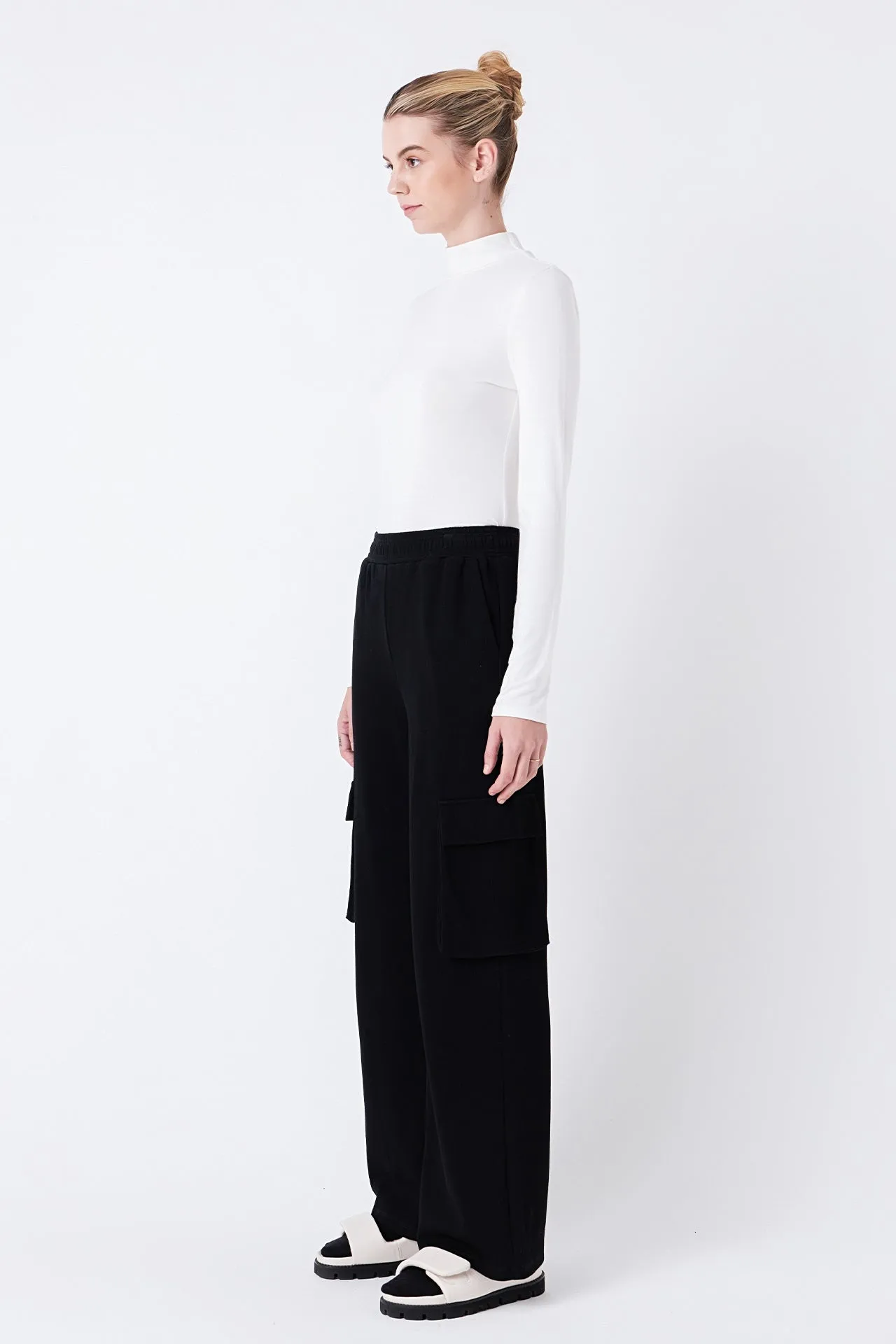 Wide Knit Pants with Pockets